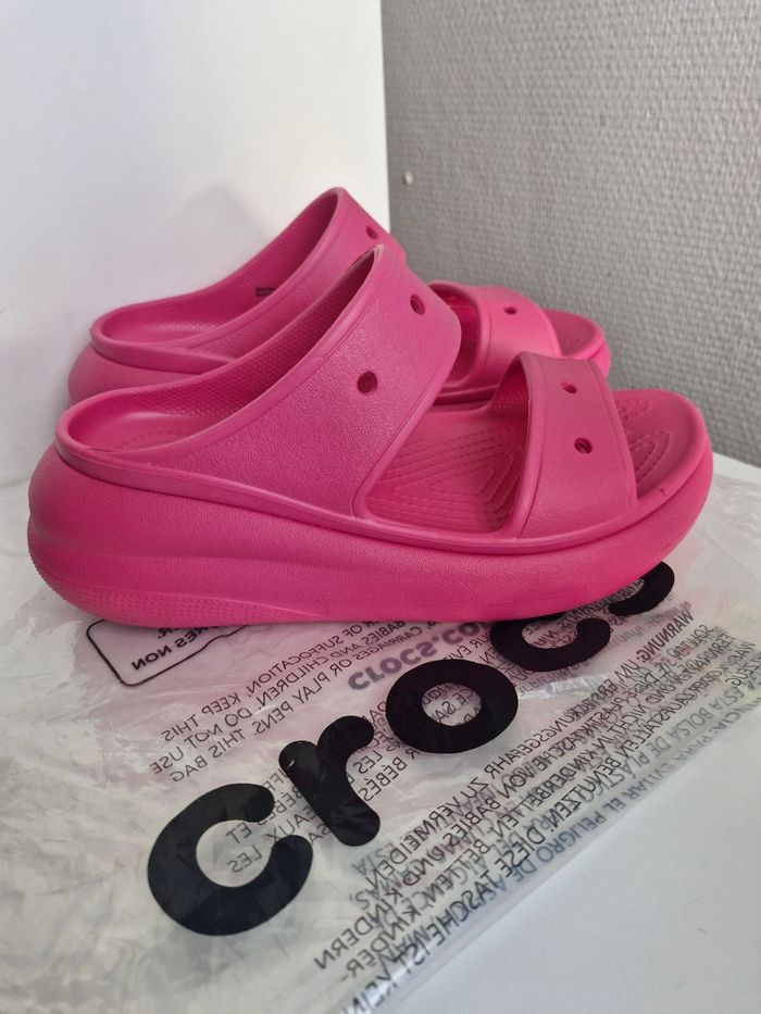 Crocs Mules a talons femme taille 38/39 - photo numéro 2