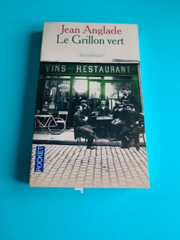 Livre le grillon vert