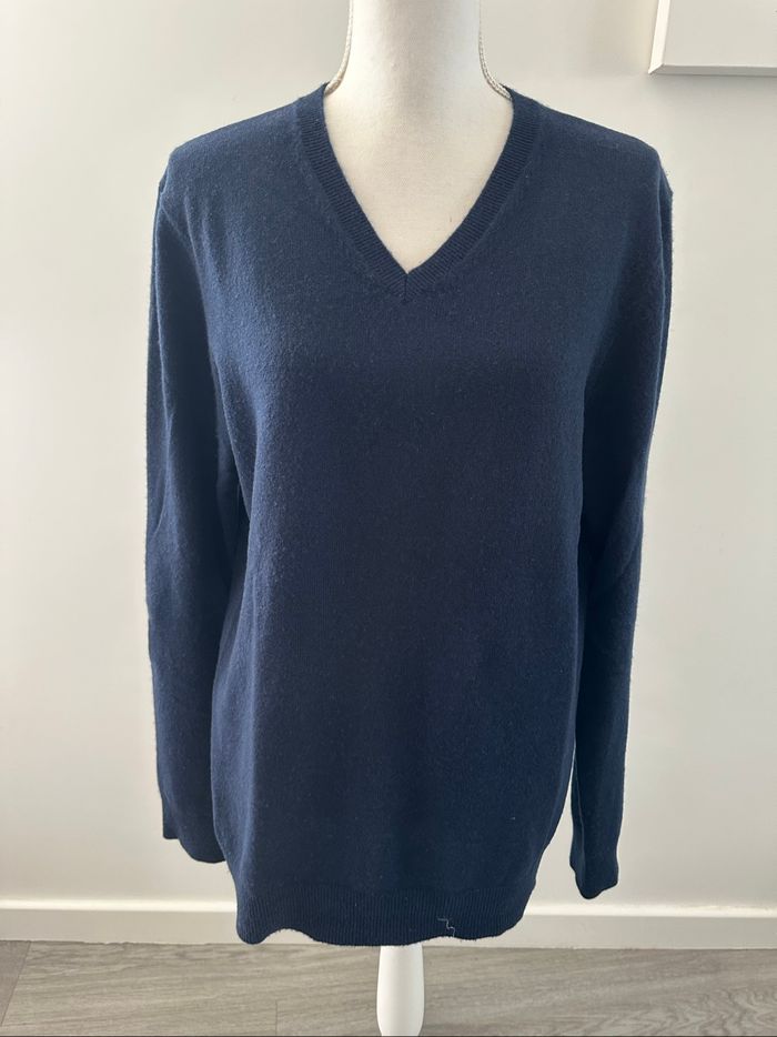 Pull en cachemire bleu marine Galeries Lafayette TL