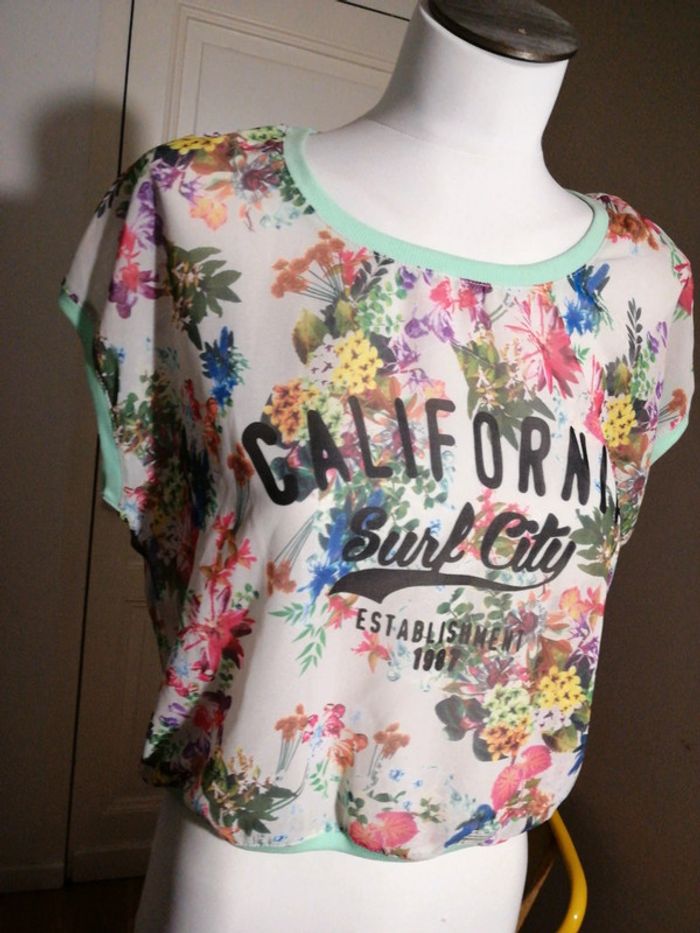 T-shirt transparent fleuri Taille M - photo numéro 2