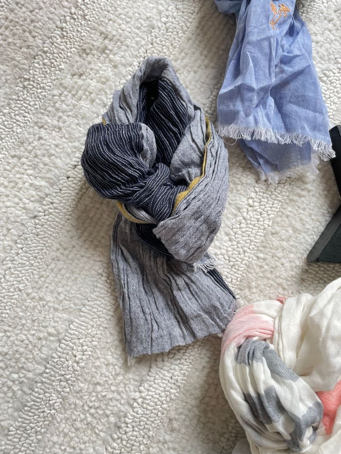 Lot d’écharpes foulard  TAO / IKKS - photo numéro 5