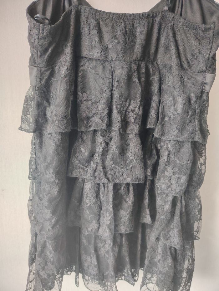 Robe courte noire - photo numéro 7
