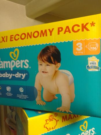 Couche Pampers 