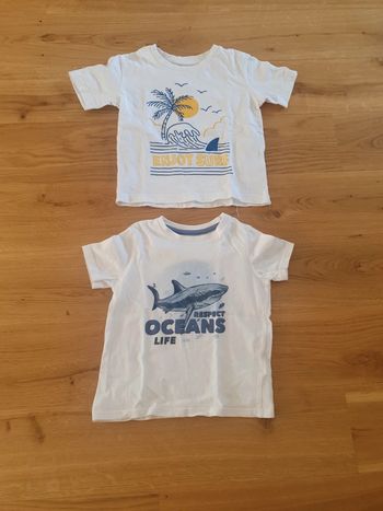 2 t.shirts