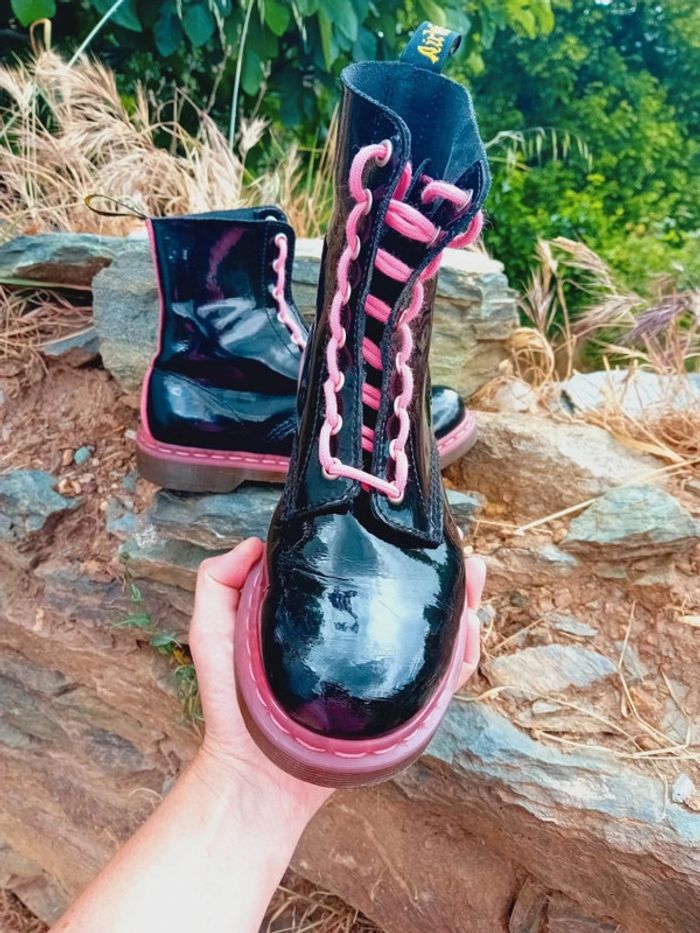 Dr. Martens Pascal vernis noir et rose 39 - photo numéro 6