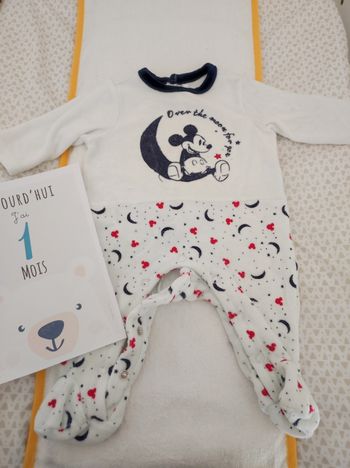 Pyjama Mickey
