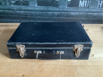 Valisette en carton vintage 