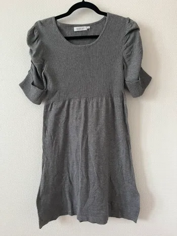 Robe manches courtes