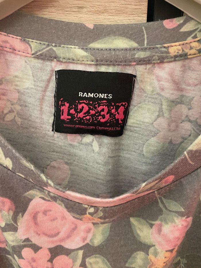 Crop top évasé Ramones 1.2.3.4 Taille 1 - photo numéro 5