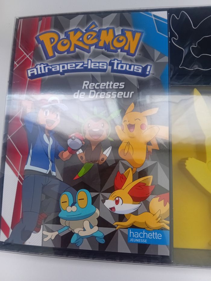 Coffret livre de cuisine pâtisserie Pokemon recettes de dresseur Moule Pikachu - photo numéro 5