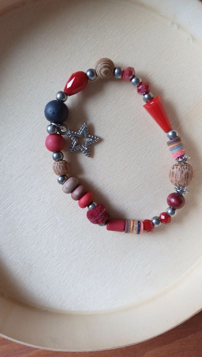Bracelet fantaisie élastique rouge - photo numéro 2