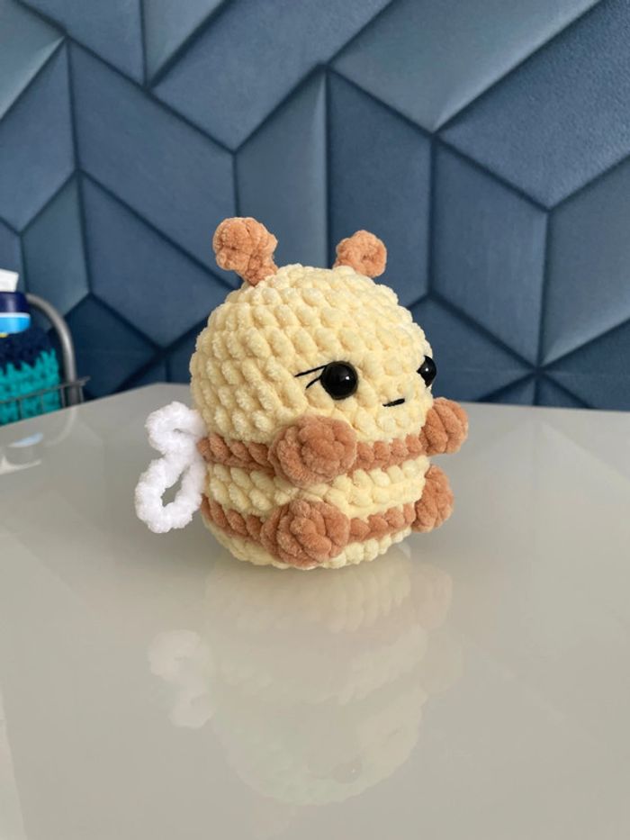 Abeille boule amigurumi - photo numéro 3