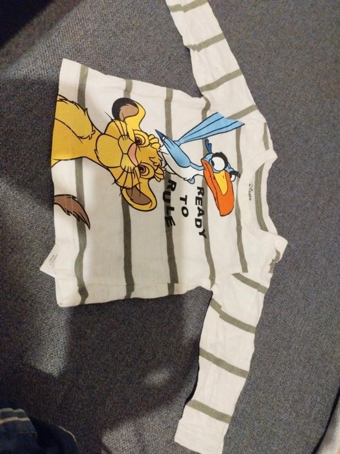 T-shirt - photo numéro 1