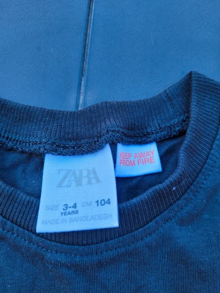 Ts noir Basique à poche zara 3/4 ans - photo numéro 2
