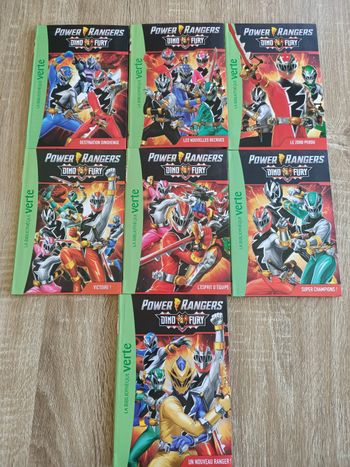 Livres power rangers dino fury