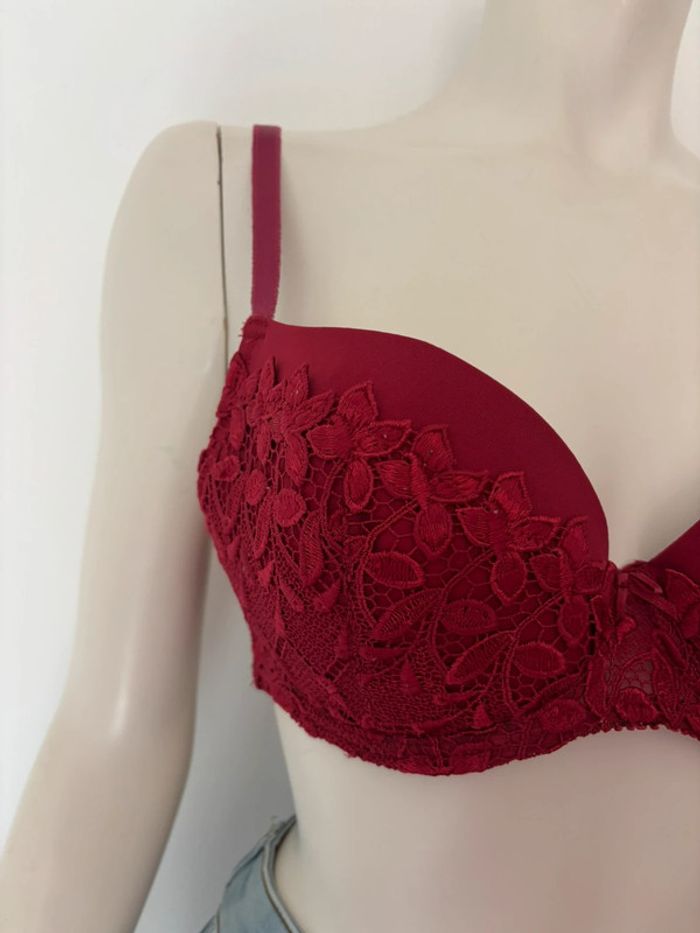 🌺Soutien-gorge push-up rouge bordeaux avec dentelle fleurs brodé Taille EU 80C/FR 95C🌺 - photo numéro 4