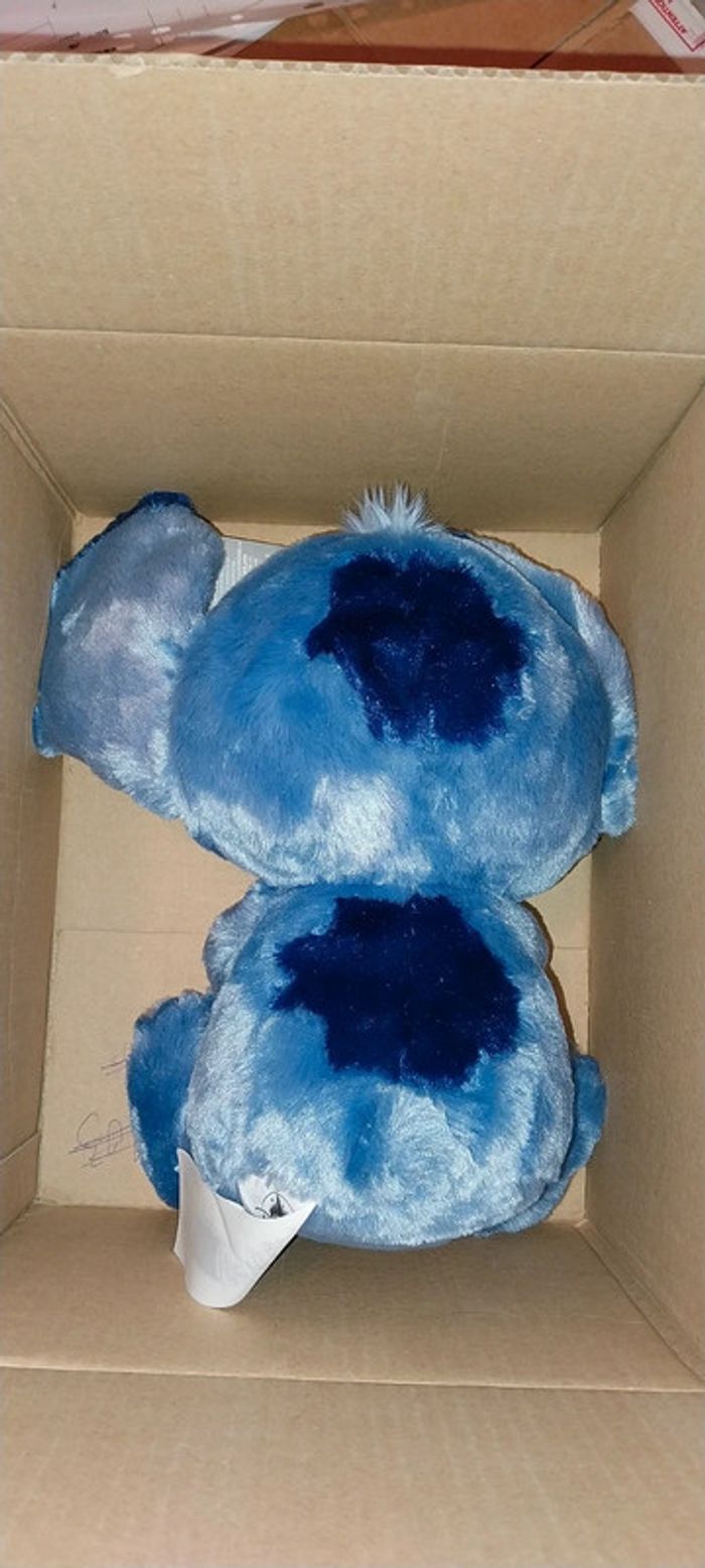 Pick-up Stitch big feet Disney - photo numéro 2