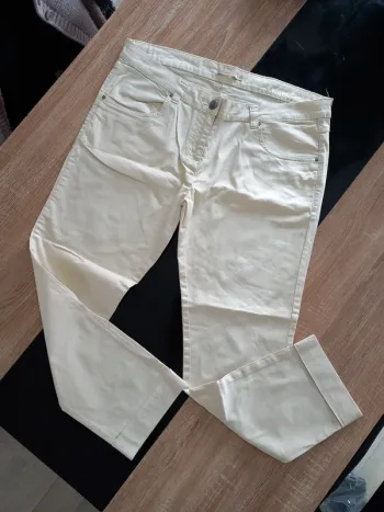 Pantalon court T44