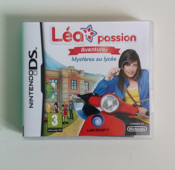 Boite jeux DS - Léa passion Aventures Mystères au lycée