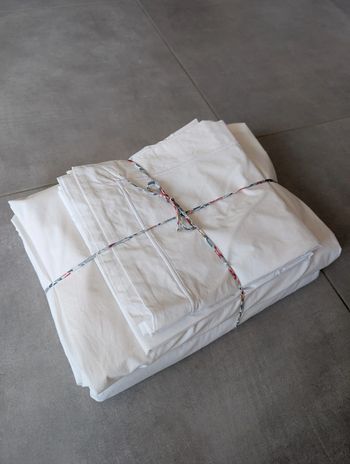 Parure/ Ensemble housse de couette + taies + drap housse percale 80 fils