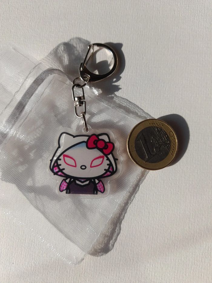 Porte clés hello kitty collab spider man - photo numéro 3