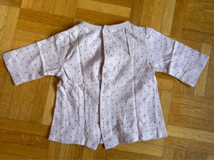 Haut Kitchoun 1 mois parfait état - photo numéro 5