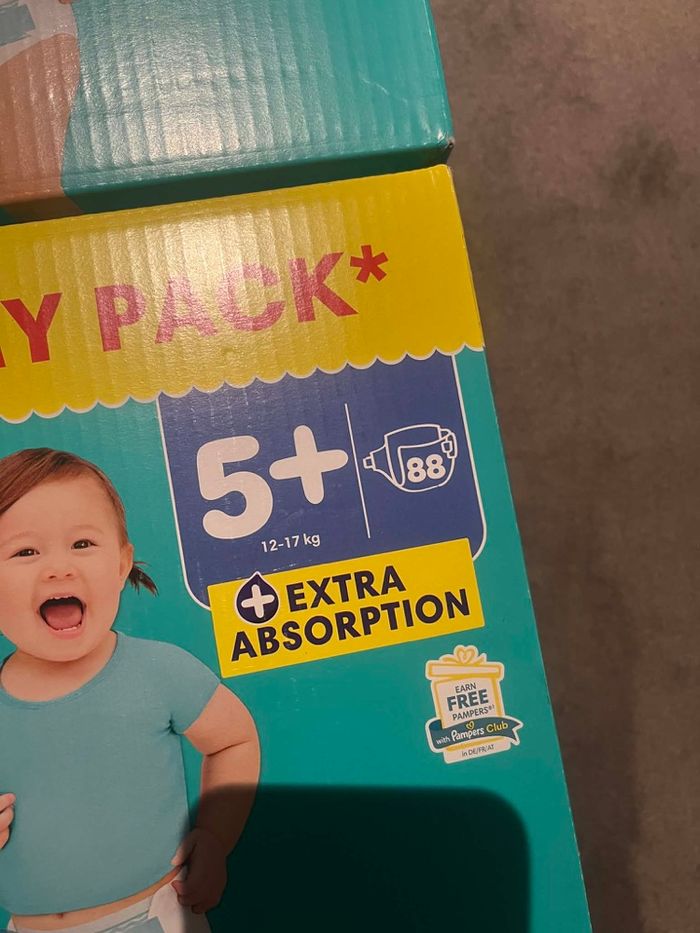 Pampers taille 5 + maxi pack (2 cartons) - photo numéro 2