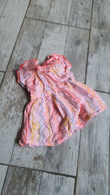 Très belle robe kiabi 3 mois 62 cm en très bon état 👌