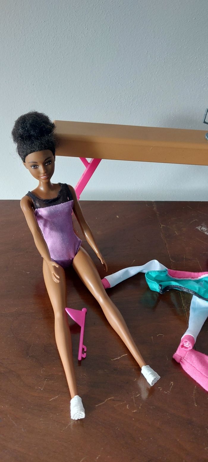 Lot barbie gymnaste - photo numéro 2