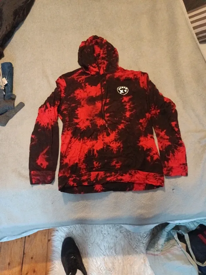 Pull capuche