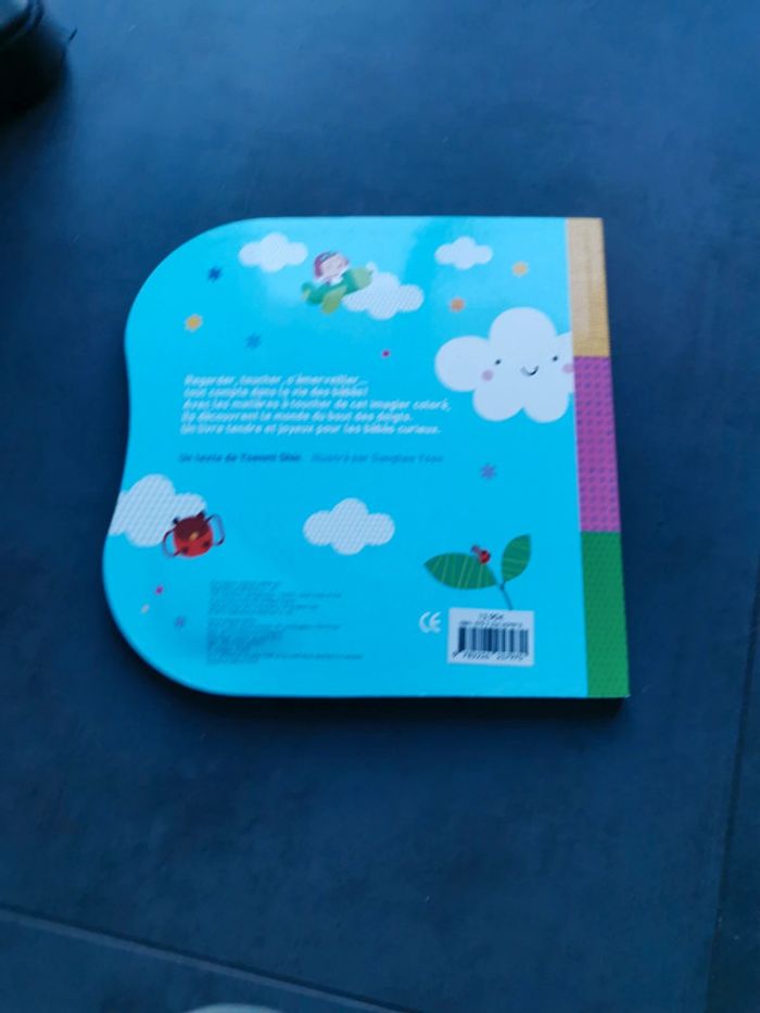 Imagier de bébé un livre à toucher neuf - photo numéro 14