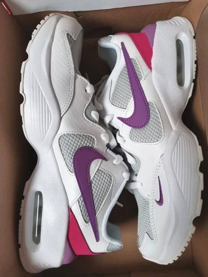 Très belle baskets en cuir NIKE | Pointure 38 - photo numéro 5