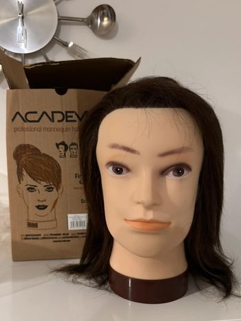 Tête à coiffer jean academy