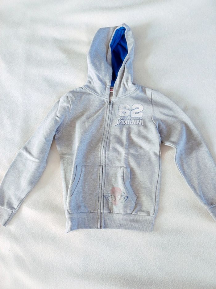 Sweat à capuche zippé