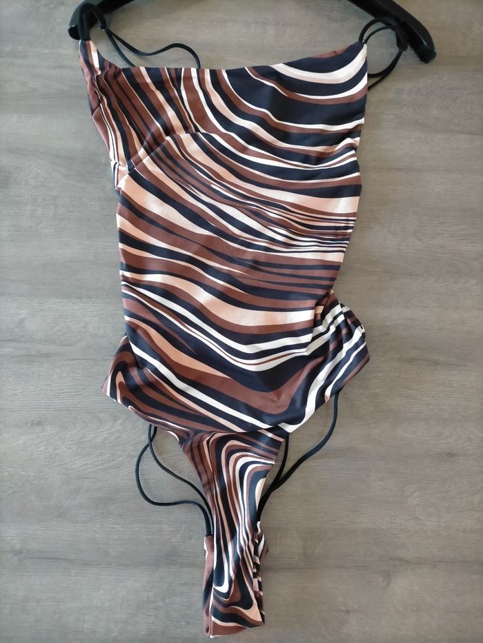 Bodies 38/40