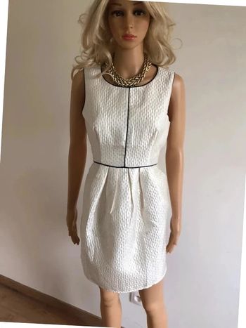 Robe blanche ivoire irisée neuve sans manches Molly Bracken taille S