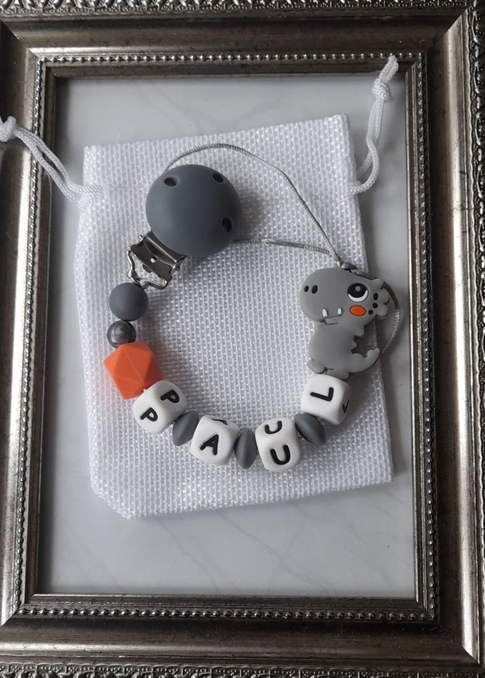 Attache tétine personnalisé - photo numéro 3