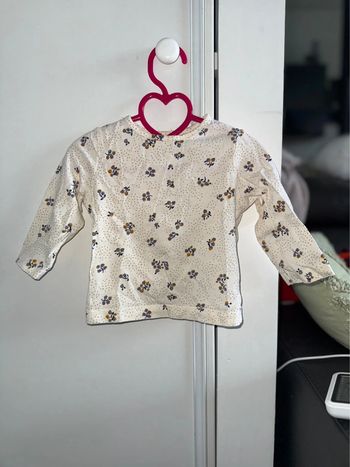Joli tee shirt à manches longues