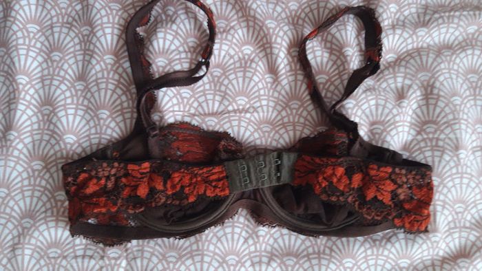 Soutien-gorge "Lise Charmel" 85B - photo numéro 2