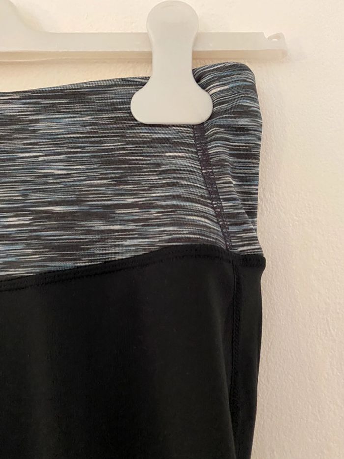 H&M Leggings Emboîtant Fitness Noir Taille 36/S - photo numéro 4