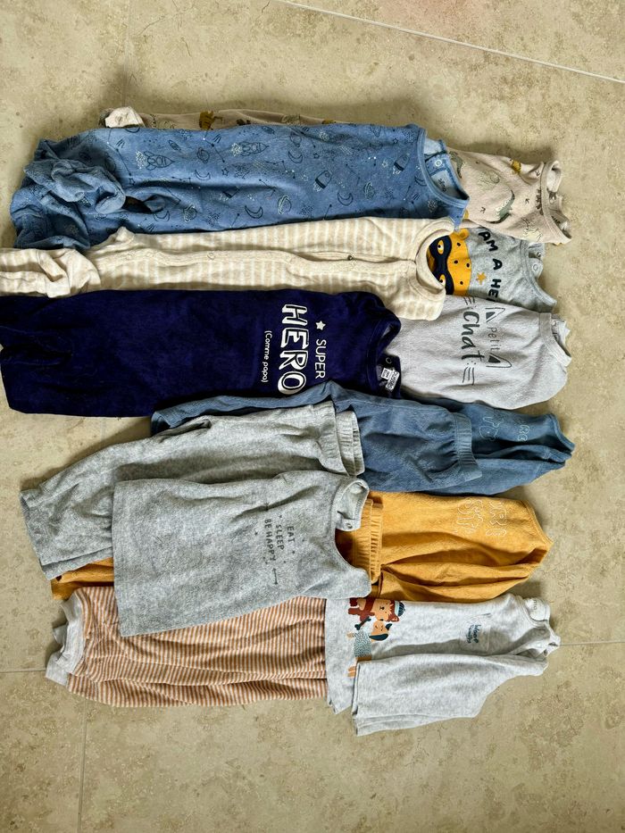 Lot pyjamas 18 mois