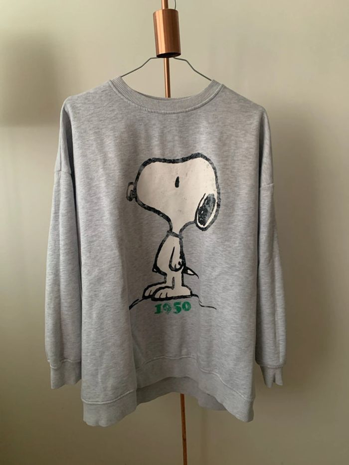 Sweat gris Snoopy