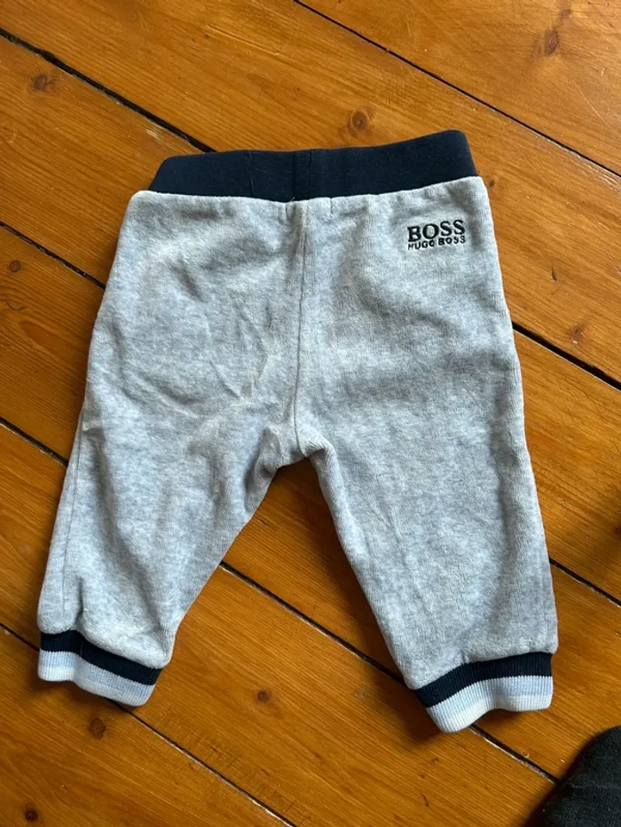 Jogging boss 6 mois - photo numéro 2