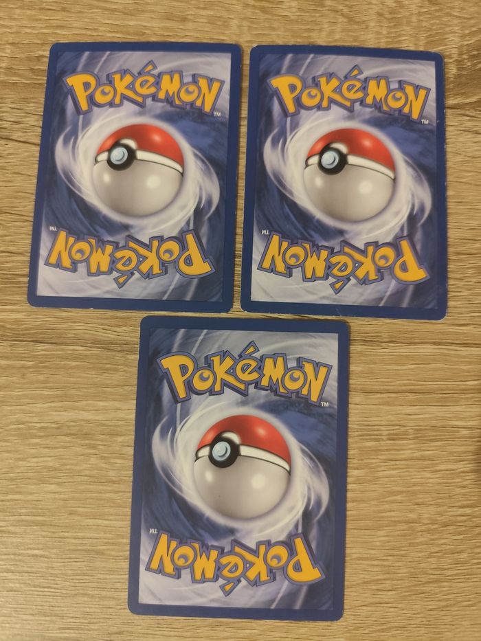 Lot 3 cartes Pokémon anciennes jungle wizards Pikachu Empiflor Excelangue très bon état - photo numéro 3