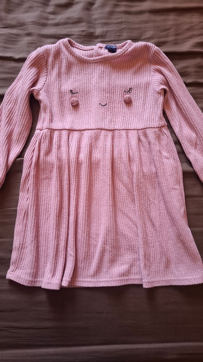 Robe.