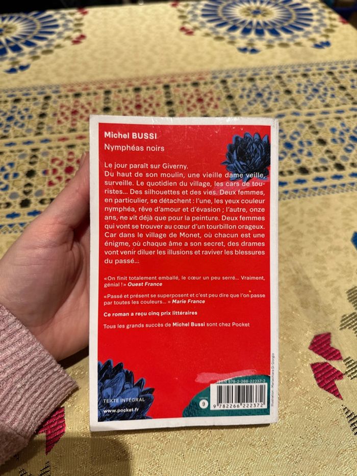 Livre Nymphéas Noirs - photo numéro 2