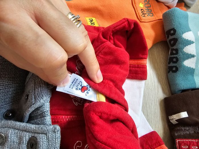 Lot 9 pulls 12 mois - photo numéro 6