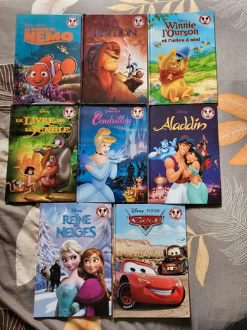 Lot livres Disney Club