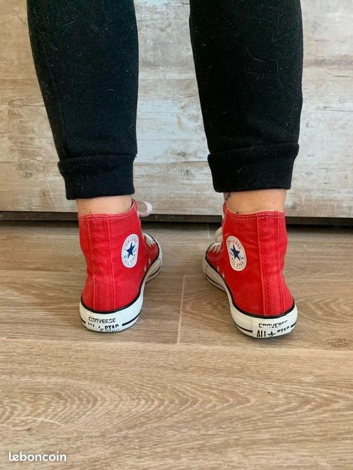 Paire de Converse haute rouge 35 - photo numéro 5
