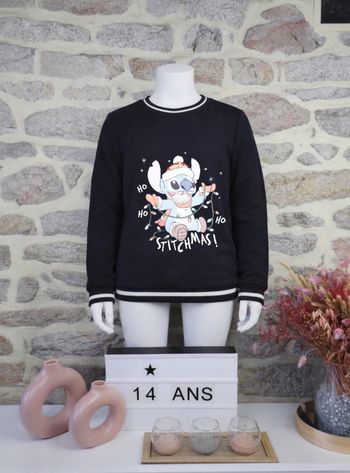 Pull de Noël intérieur polaire noir et multicolore Fille taille 14 ans marque Stitch 🦜